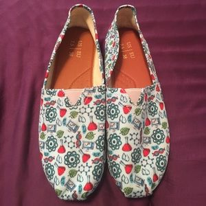 Canvas shoes science pattern fits like TOMS